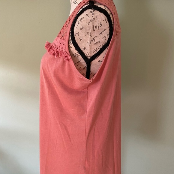 Daisy Fuentes Lace Trim Women's Top Size Medium - Picture 5 of 10